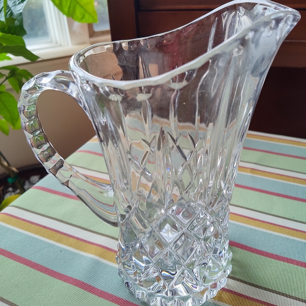 100 percent Crystal Pitcher